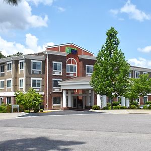 Holiday Inn Express & Suites Southern Pines-Pinehurst Area, An Ihg Hotel